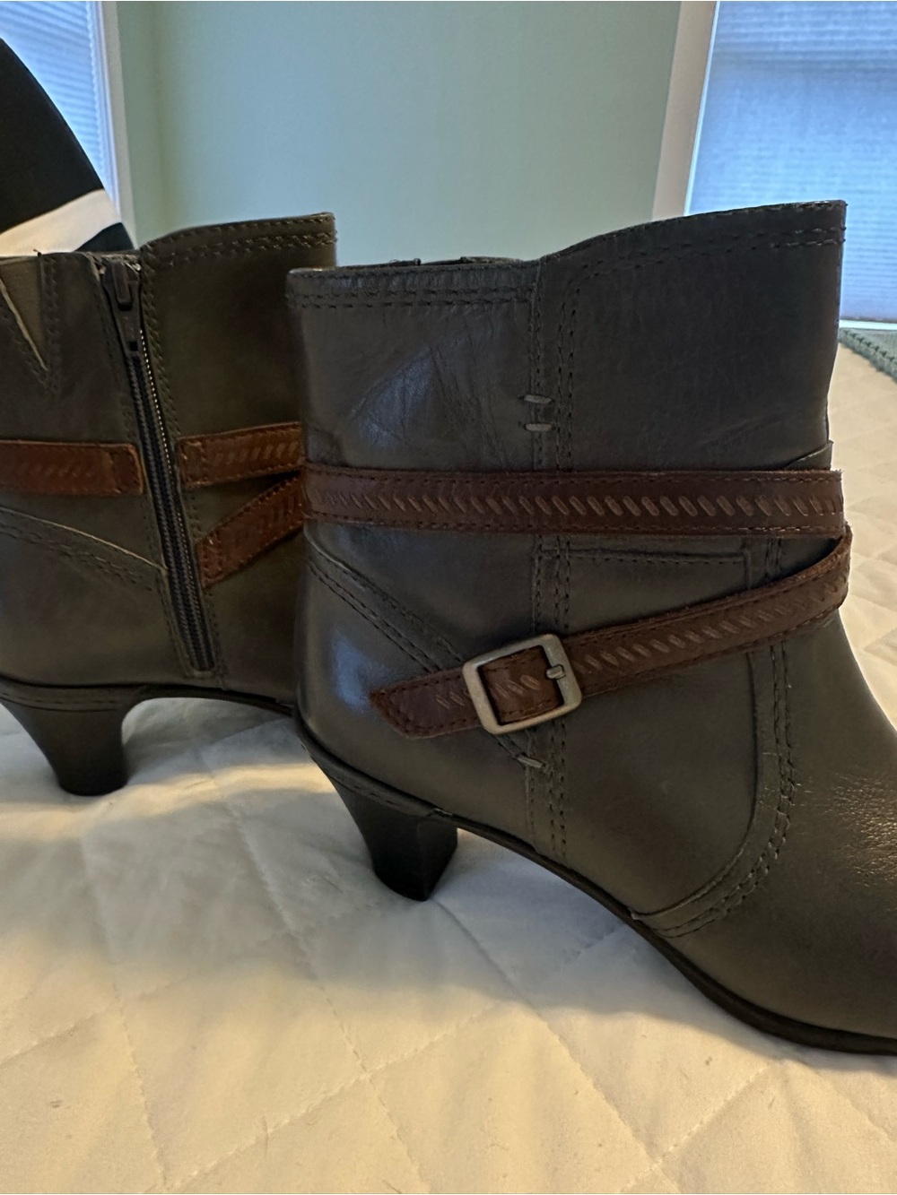 Rockport Gray Ankle Booties with Brown Wrap Straps